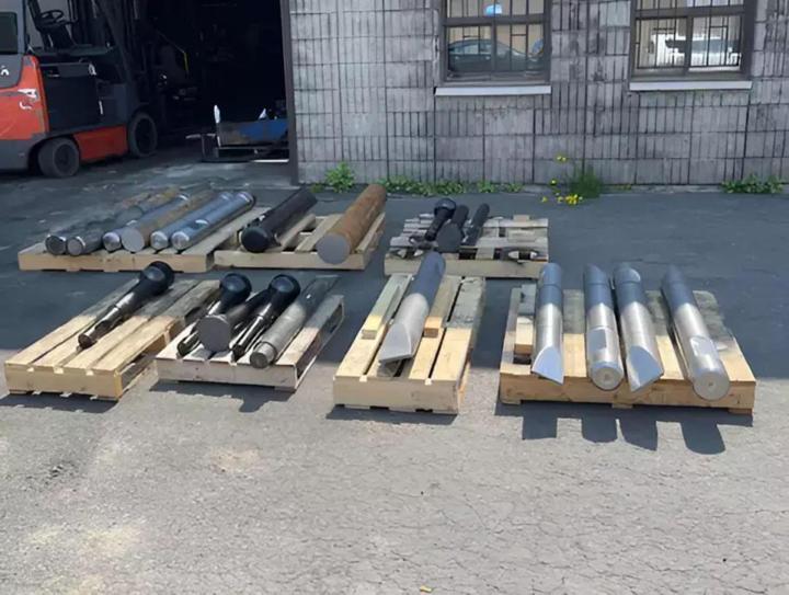 Fabrication et réparation de marteaux hydrauliques Québec